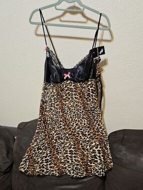 Rampage Leopard Satin & Lace Chemise with Pink Bows And Matching Thong